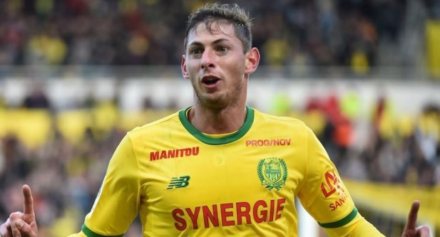 desaparece-avin-en-el-que-viajaba-futbolista-argentino-emiliano-sala desaparece-avin-en-el-que-viajaba-futbolista-argentino-emiliano-sala
