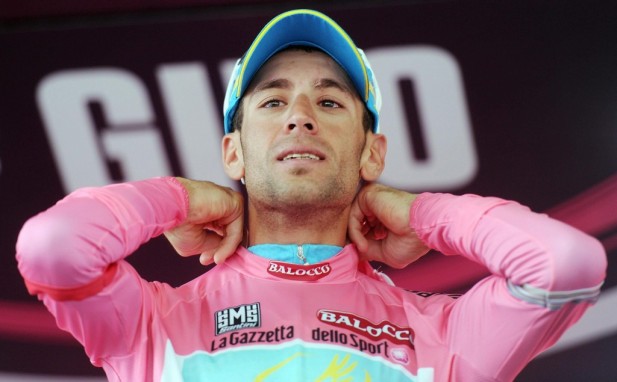 Nibali da en la cronoescalada un paso decisivo para ganar el Giro
