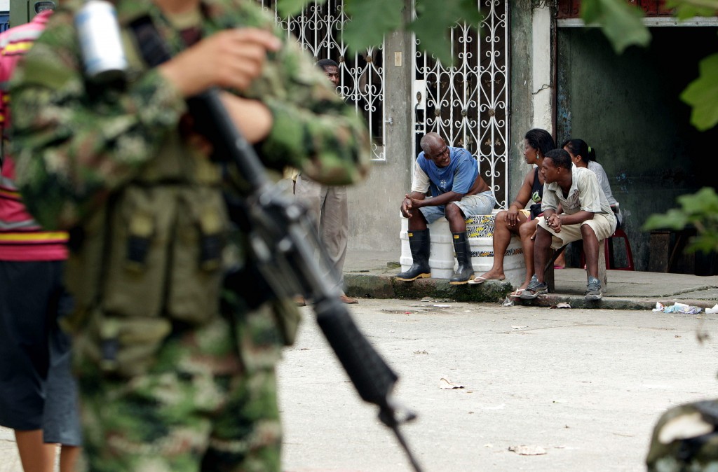 LA SEGURIDAD EN COLOMBIA la seguridad en colombia: