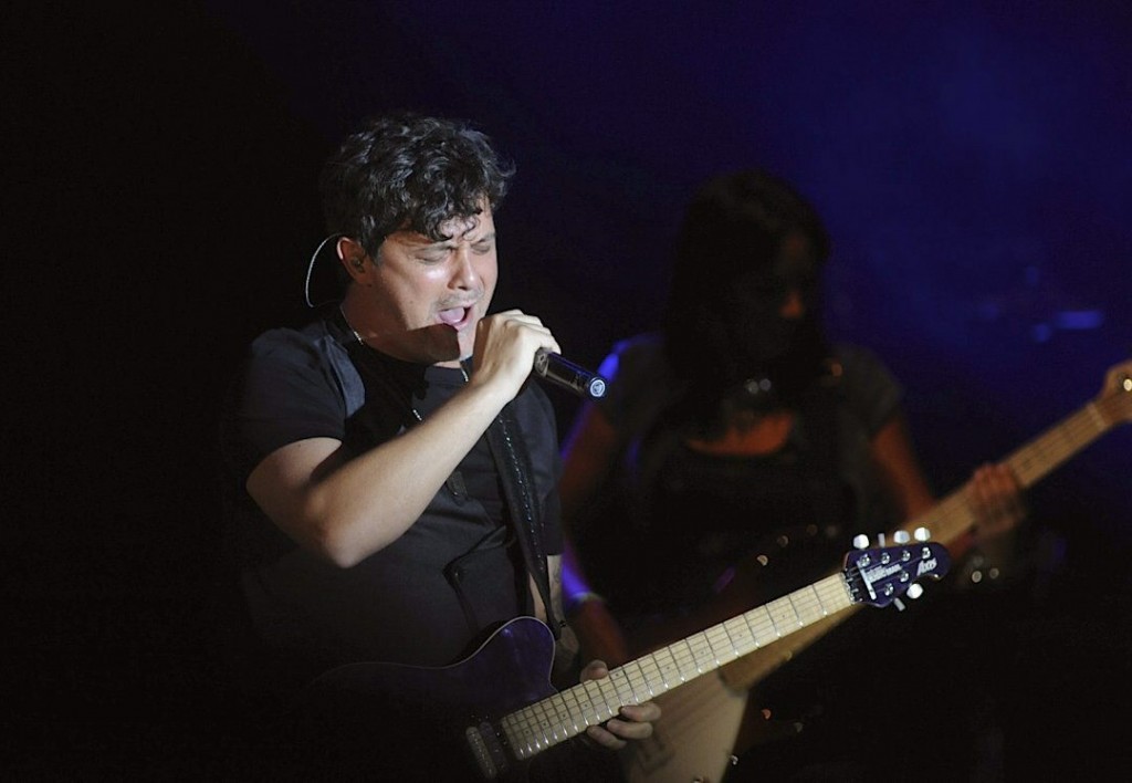DE CANCIONES ALEJANDRO SANZ UNA NOCHE CON THE de canciones alejandro sanz una noche con the: