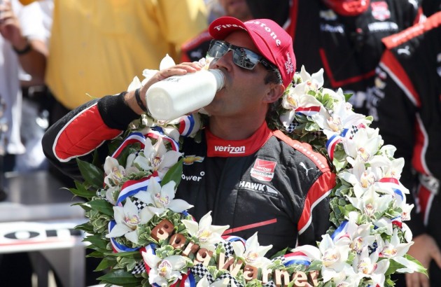 Montoya esperó 15 años para ganar otra vez las 500 Millas de Indianápolis Montoya esperó 15 años para ganar otra vez las 500 Millas de Indianápolis