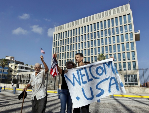 La-esperanza-se-impone-al-rencor-frente-a-la-nueva-embajada-de-Cuba-en-EEUU-630x481.jpg (630×481)