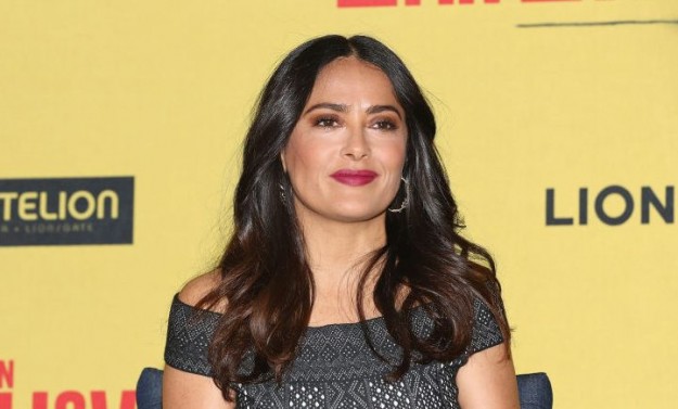 ser-que-salma-hayek-quiere-algo-con-luis-miguel ser-que-salma-hayek-quiere-algo-con-luis-miguel