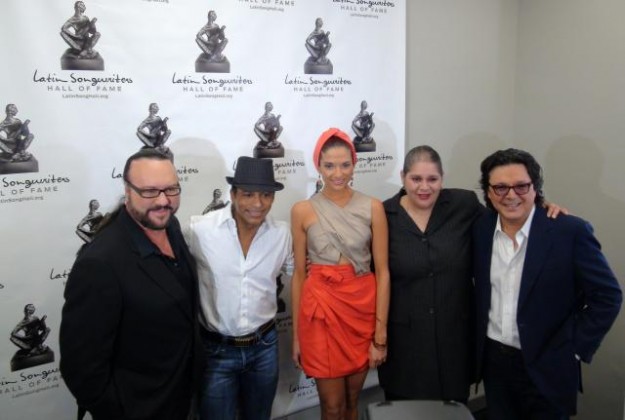 1363183977-DESUPERESTRELLA-Salon-de-la-Fama-de-Compositores-de-la-Musica-Latina 1363183977-DESUPERESTRELLA-Salon-de-la-Fama-de-Compositores-de-la-Musica-Latina