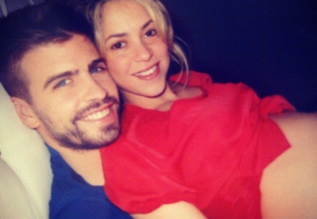 1390845801-DESUPERESTRELLA-Pique-y-Shakira-embarazada-de-54355896478-54115221152-960-640 1390845801-DESUPERESTRELLA-Pique-y-Shakira-embarazada-de-54355896478-54115221152-960-640
