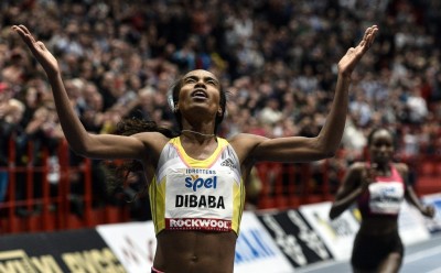 Видео. Мировой рекорд в Стокгольме. 3000 м - Гензебе Дибаба